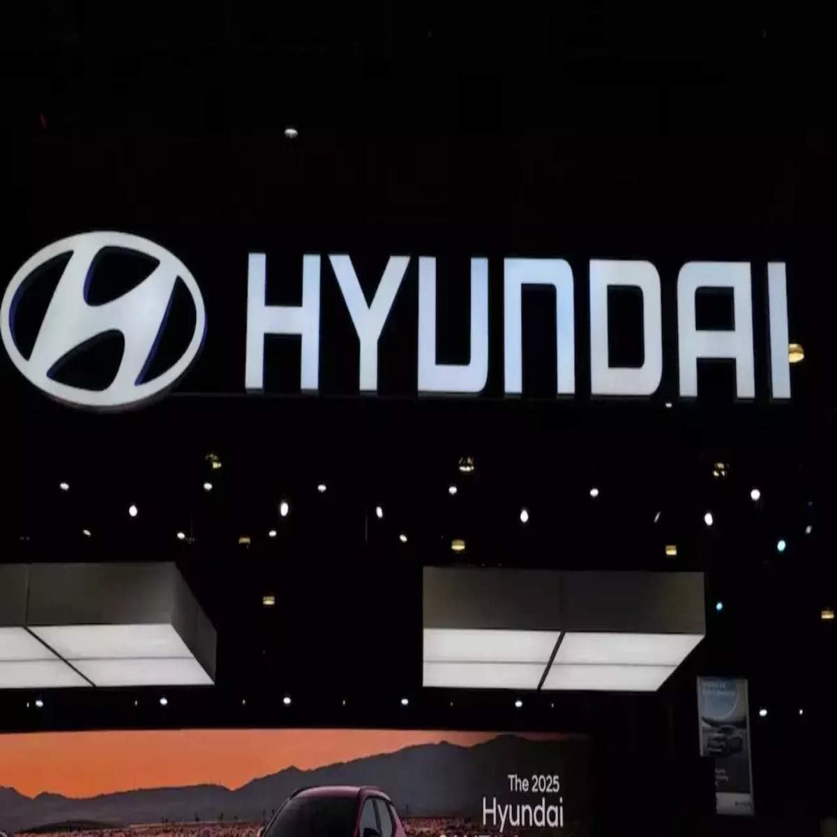  Hyundai’s Green Leap, Hybrid Cars Cruising into India by 2026
