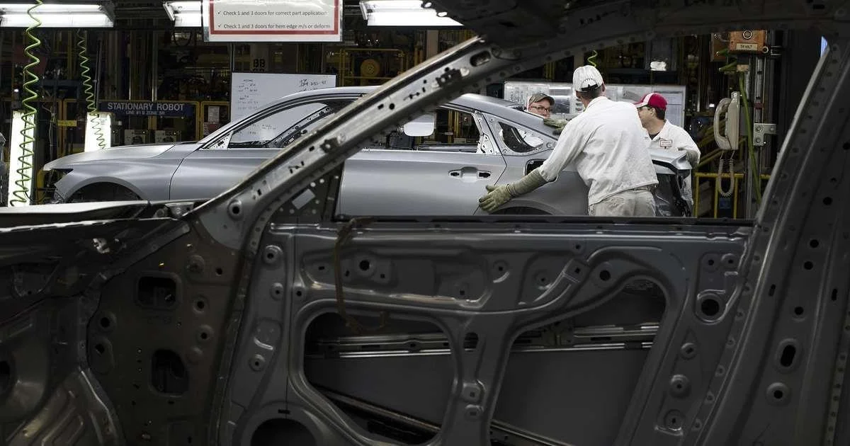 “Tariff Fears: Auto Industry Faces Disruption”